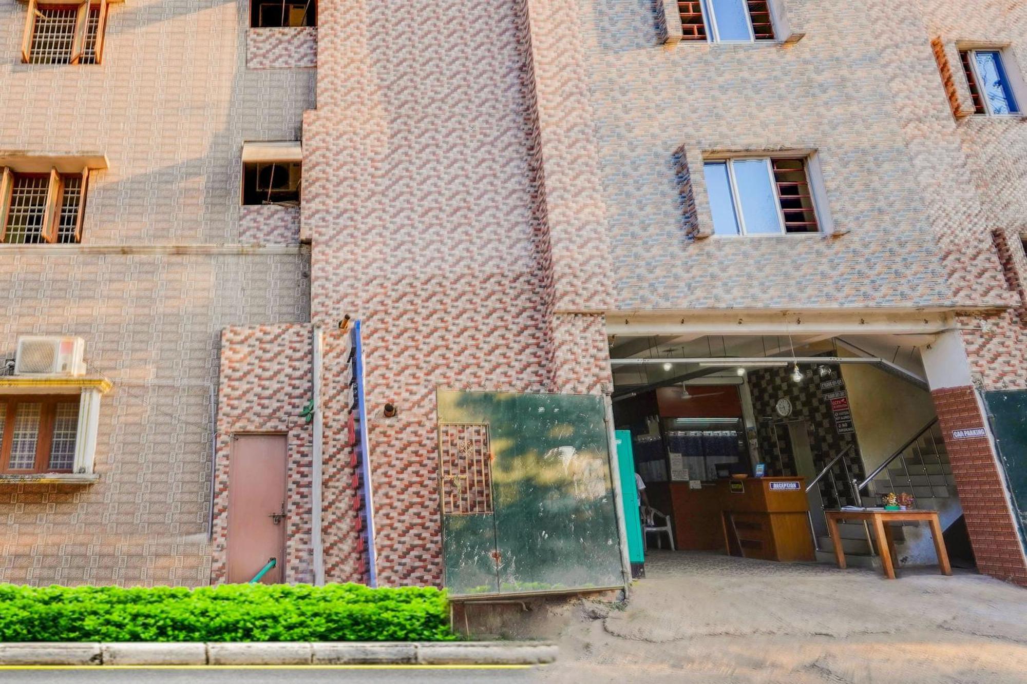 Super Hotel O Sharmila Guest House Pondicherry Exterior foto